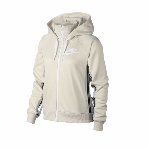 grey nike tracksuit hoodie